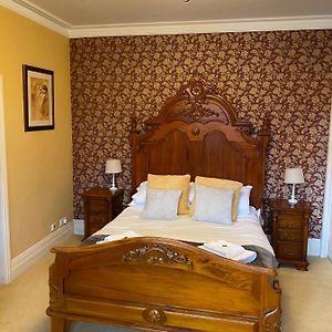Luxury King Room
